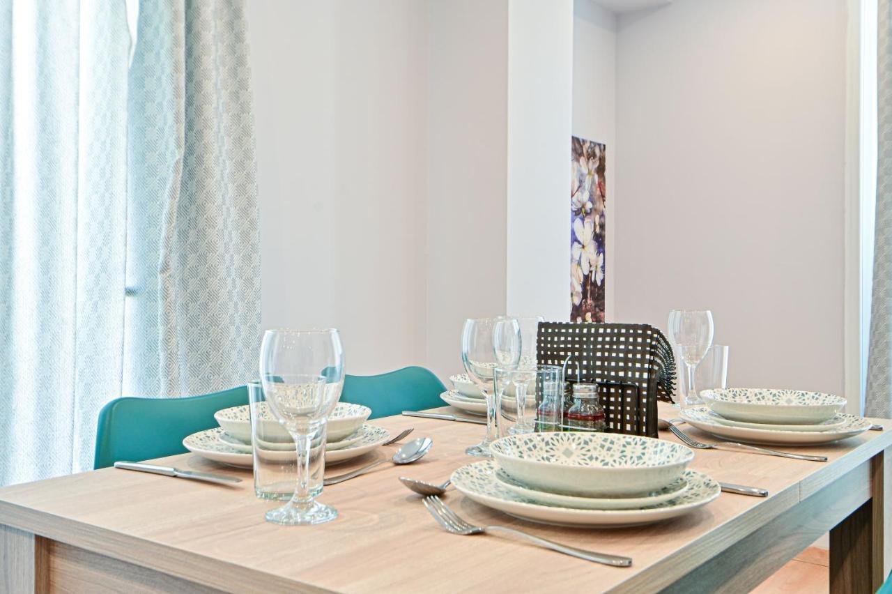 Charming Apartment With A Sea View Terrace Пирея Екстериор снимка