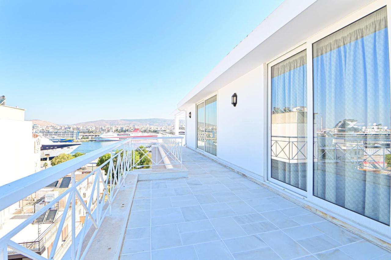 Charming Apartment With A Sea View Terrace Пирея Екстериор снимка