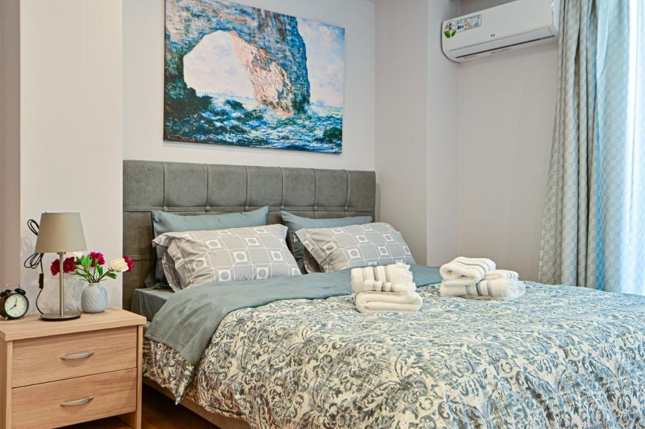 Charming Apartment With A Sea View Terrace Пирея Екстериор снимка