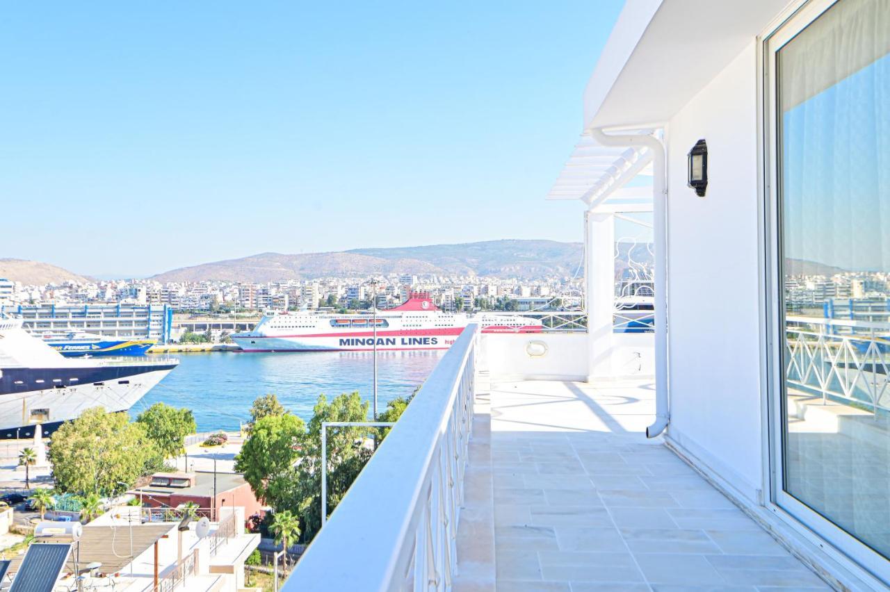 Charming Apartment With A Sea View Terrace Пирея Екстериор снимка